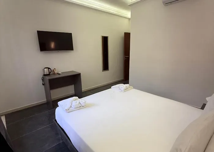 Jubilee 3 לינה וארוחת בוקר 4*